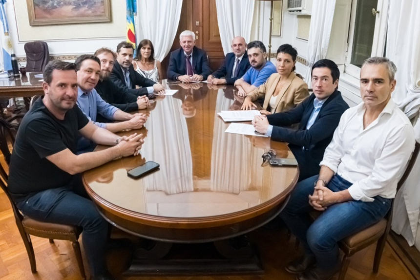 Nuevo round entre La Cámpora y Kicillof