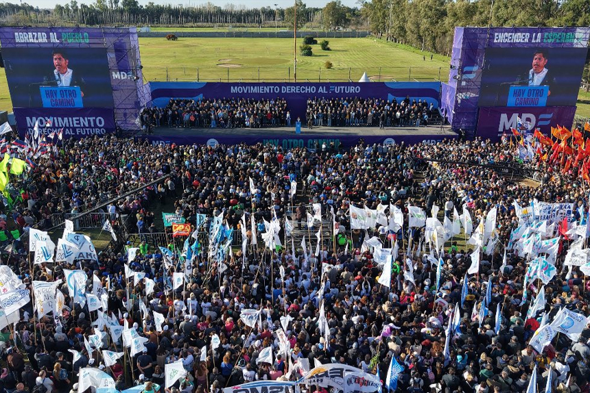 Kicillof lanza el MDF ante más de 40 mil personas