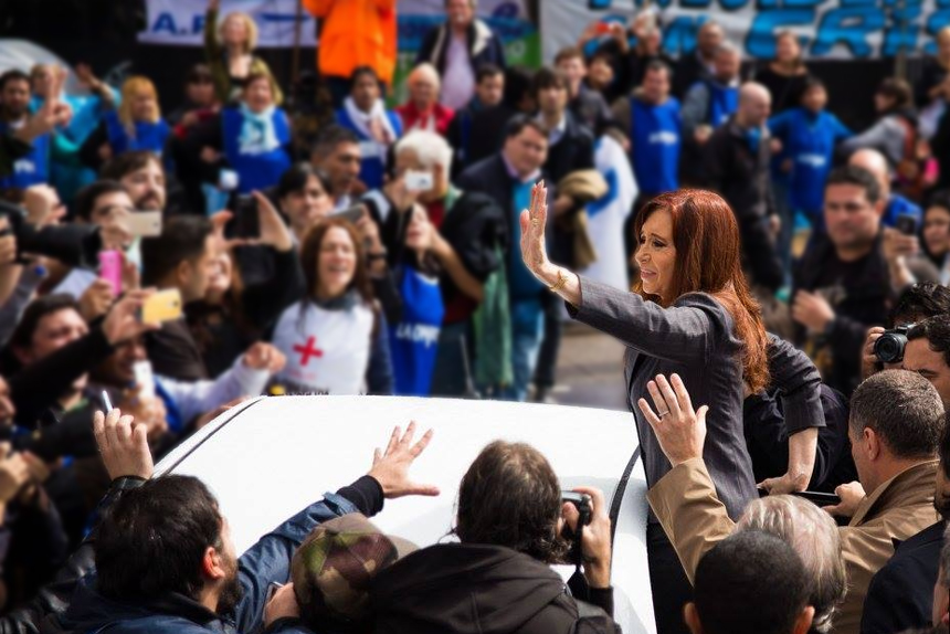 Kicillof moviliza para acompañar a Cristina