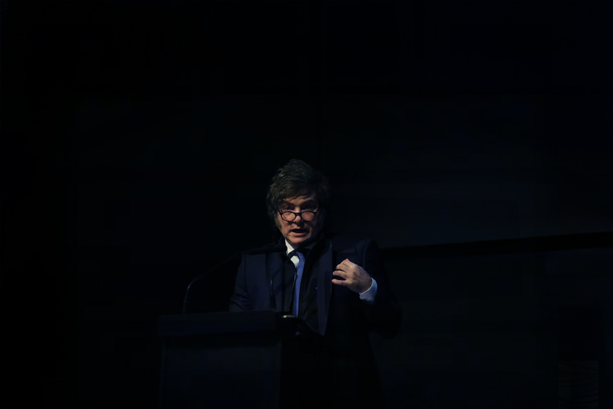 Kicillof responde a los insultos de Milei