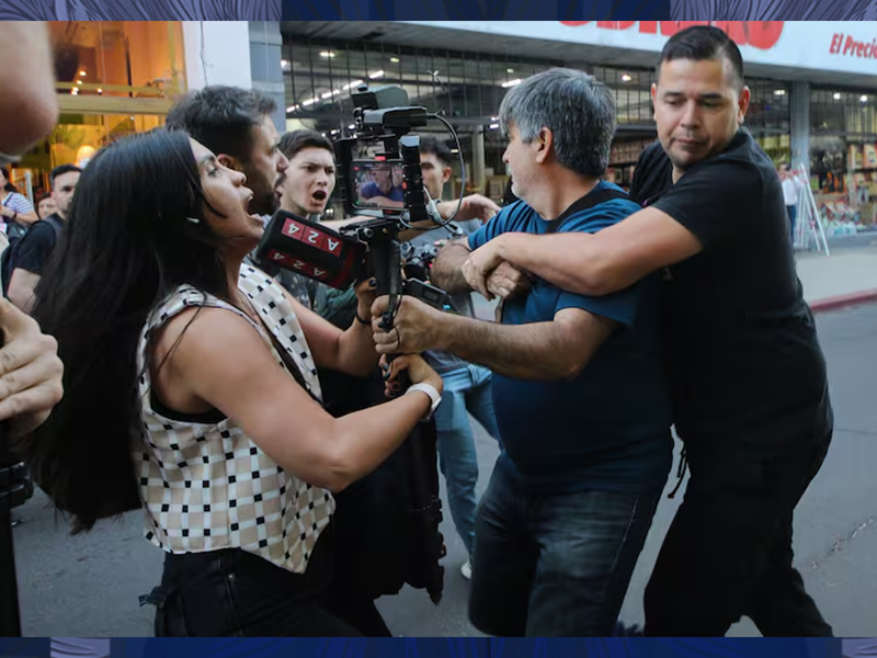 Sorpresa mundial: El gobierno que insulta y agrede, recibe insultos y agresiones