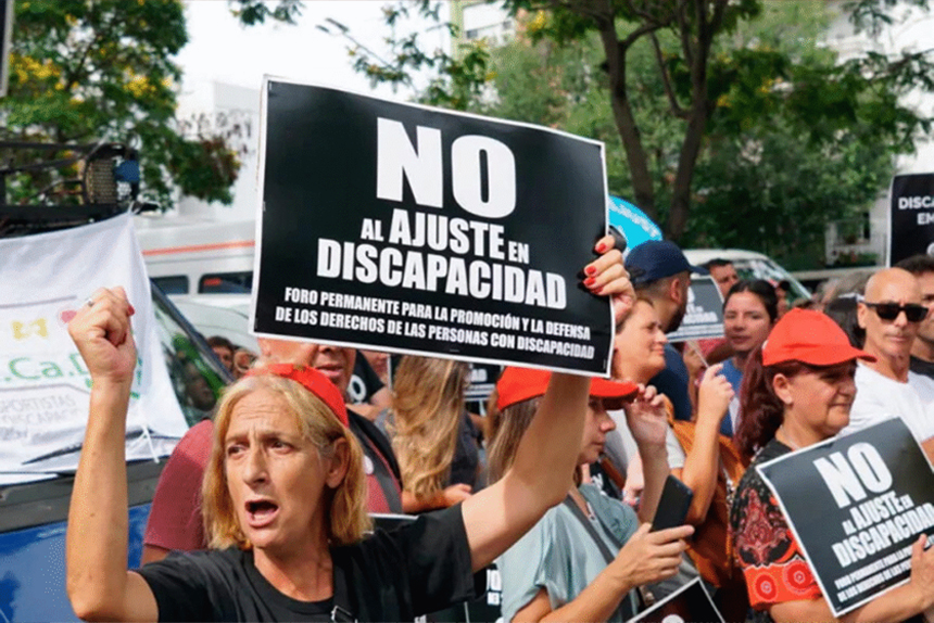 Suspensiones masivas de pensiones por discapacidad con una crueldad planificada