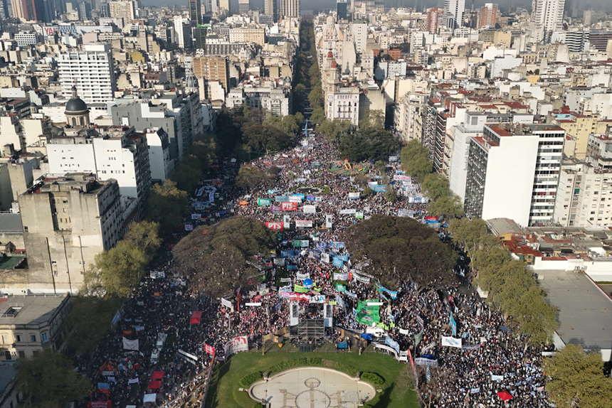 Más frenos a la vetocracia