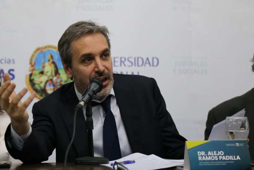 La Libertad Avanza tiene que ir con Espert en la boleta