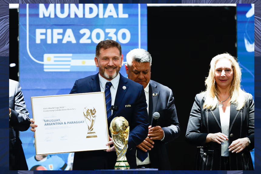 Chiqui Tapia le gana un importante round a Milei, que se terminó bajando del viaje al sorteo del Mundial