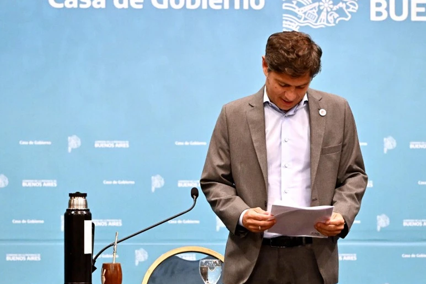 Kicillof acelera el debate por el Presupuesto ante el acecho legislativo de La Cámpora