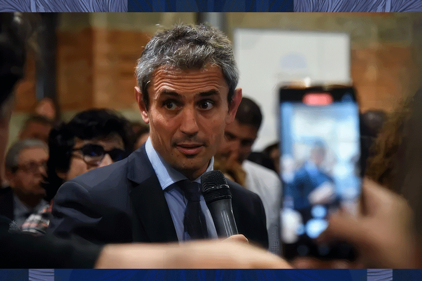 Niños obligados a agradecer en cámara a Menem en una excursión escolar