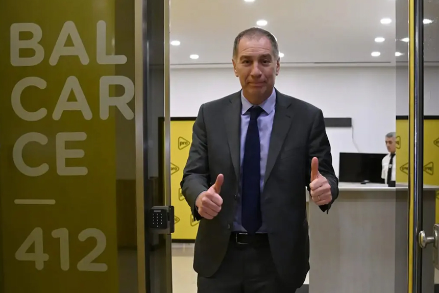 Santilli le niega una reunión a Kicillof y el cruce por fondos escala en el Gobierno