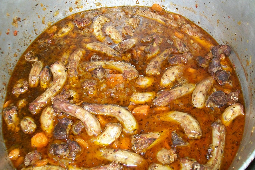 Allanan al director del Servicio Penitenciario por un negocio millonario de comida contaminada en la cárcel de Ezeiza