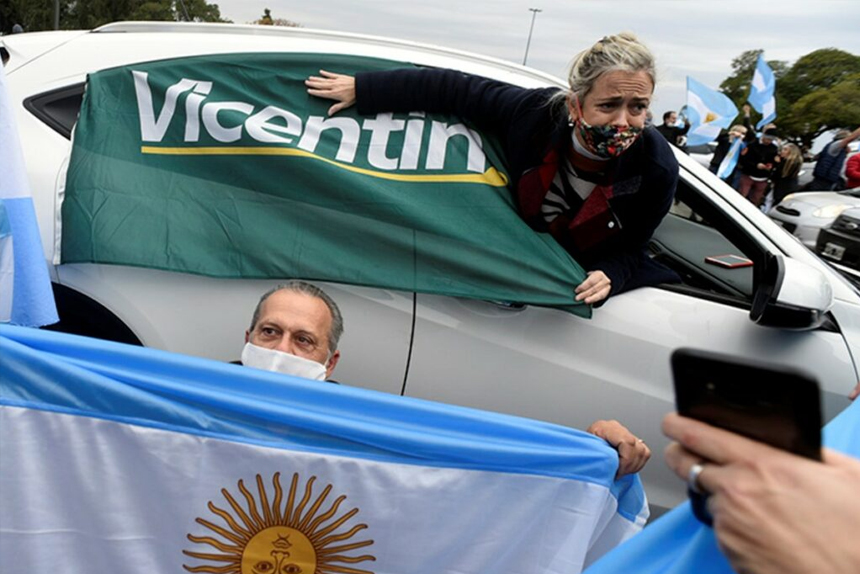 Causa Vicentín: Lucas Llach y González Fraga embargados por fraude con el Banco Nación