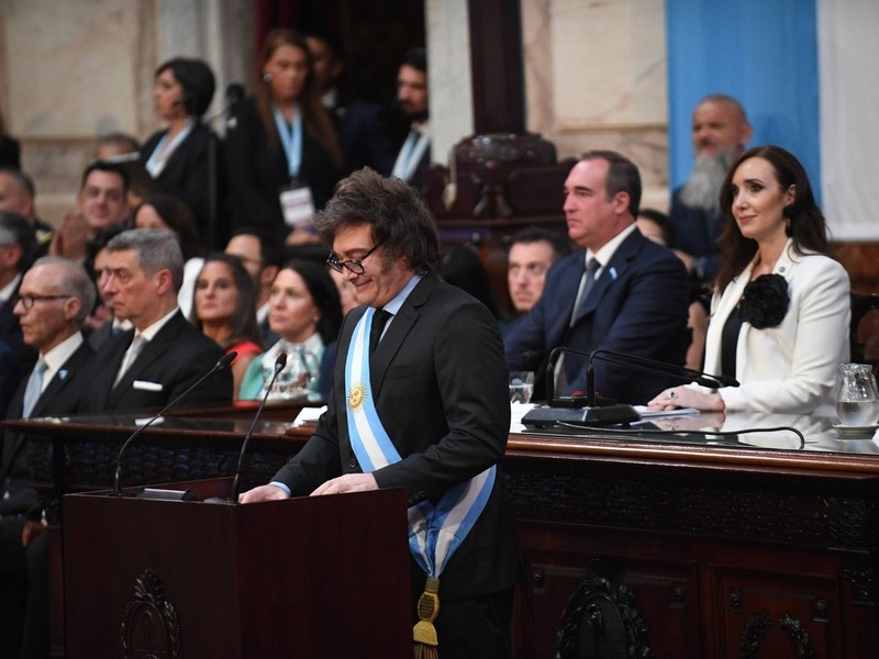El Gobierno promulgó el Presupuesto de ajuste
