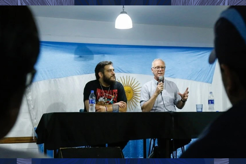 Kicillof acelera el desafío al kirchnerismo por el control del PJ