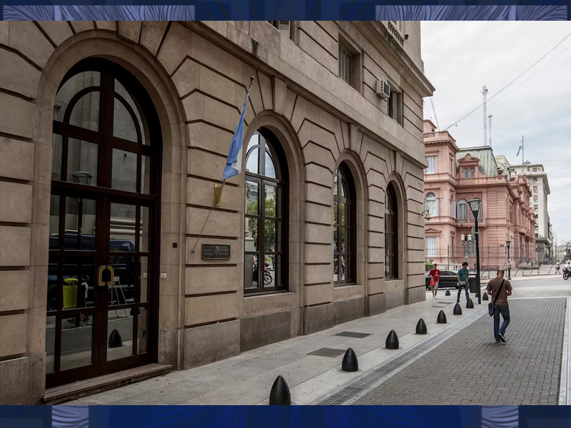 La oposición y los organismos de DDHH juntan fuerzas contra el espionaje de Milei