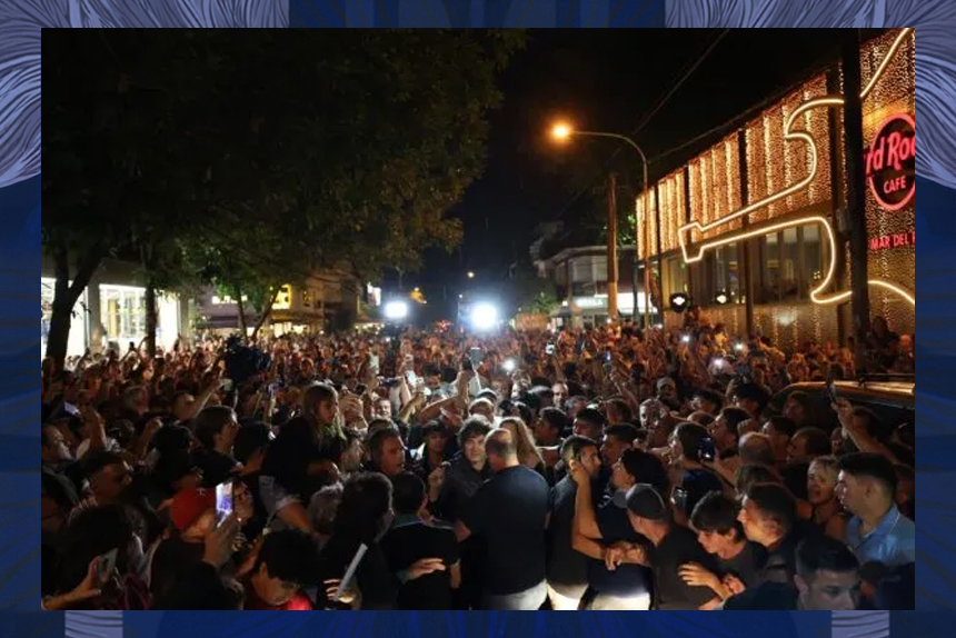 Milei fue a MDQ a buscar amor y encontró repudio