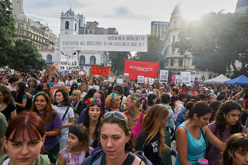 8M: El desempleo femenino alcanza el 7,4% y las mujeres concentran la pobreza