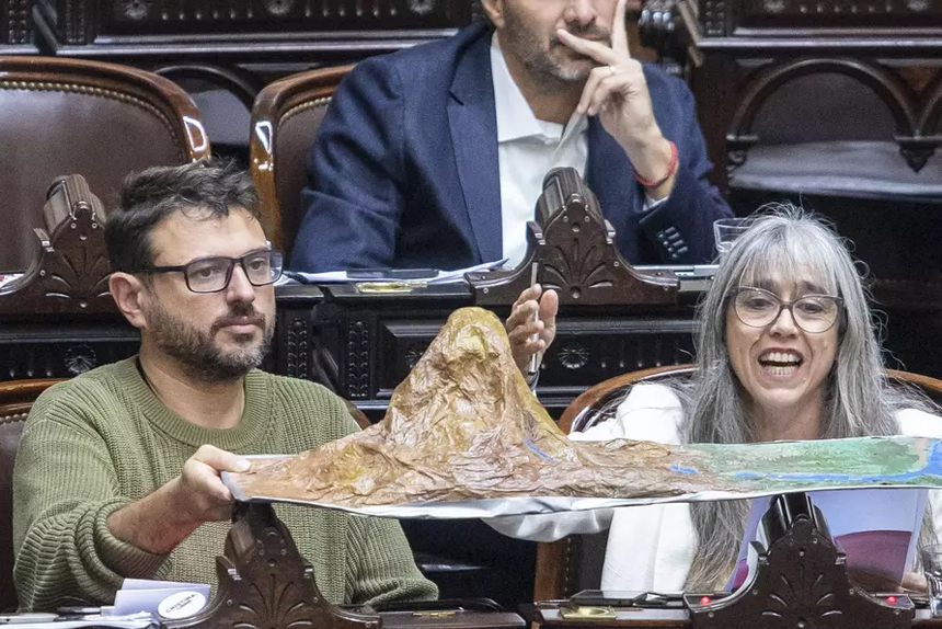 El oficialismo logró sancionar la flexibilización de la Ley de Glaciares