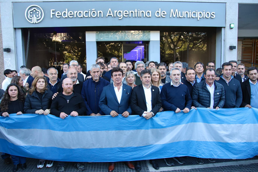 Intendentes bonaerenses denuncian una deuda de $220 mil millones en alimentos escolares