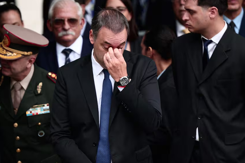 Otras dos señoras mayores le prestaron 100 mil dólares a Adorni