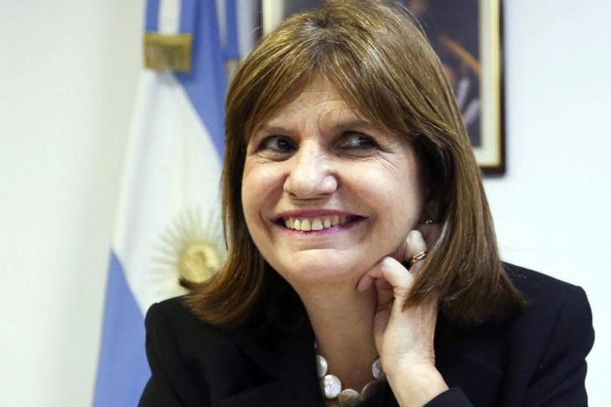 Adorni: la oposición busca el golpe de KO